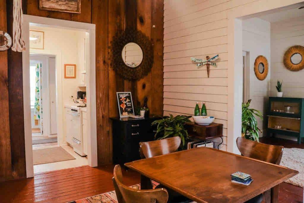 Wensel In Downtown Holiday home *